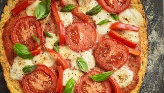 Keto Tomato & Red Pepper Pizza