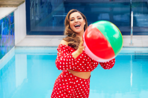 Kelly Brook unveils her 2 Stone weight loss!