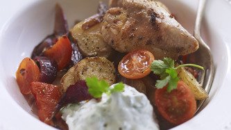  Spicy chicken, red pepper and tomato bake