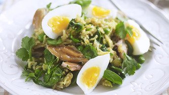 Hot ‘n’ Happy Smoked Salmon Kedgeree