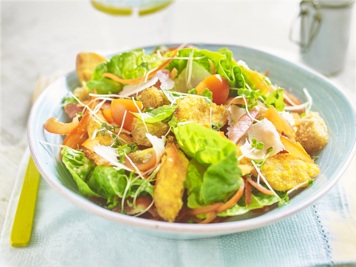 Chicken Caesar salad, sourdough croutons & yogurt dressing